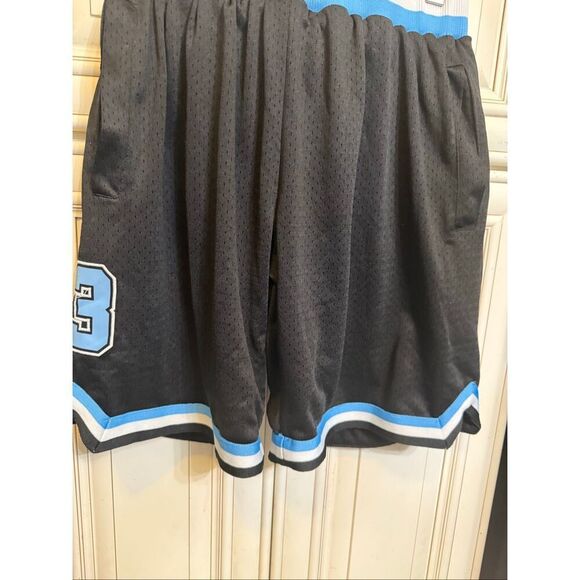 Men's Striped Trim #13 Mesh Perforated Sports Basketball Shorts Black Blue Small - Picture 7 of 11